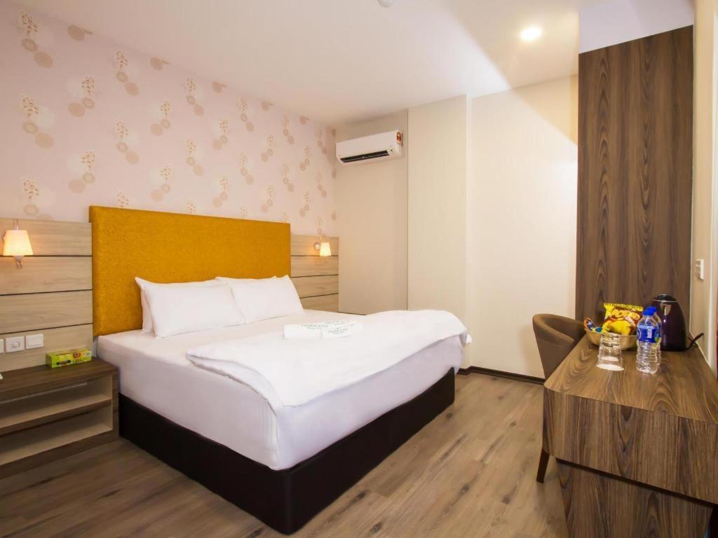Tropicana Boutique Hotel Muar Exterior foto