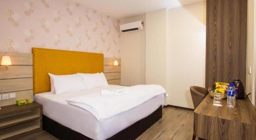 Tropicana Boutique Hotel Muar Exterior foto